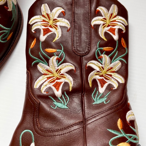 Cowgirl embroidered Brown boots by Sam Edelman- limited edition - Picture 8 of 8
